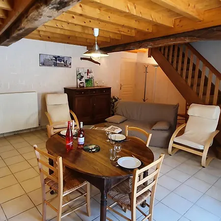 11 Pers., Charme Rural, Internet, Animaux Admis - Fr-1-496-86 Casa vacanze *